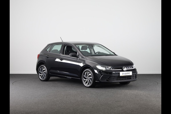Volkswagen Polo 1.0 TSI Life 95 pk | Navigatie via App | Parkeersensoren | Adaptieve cruise control | Apple Carplay/Android Auto |