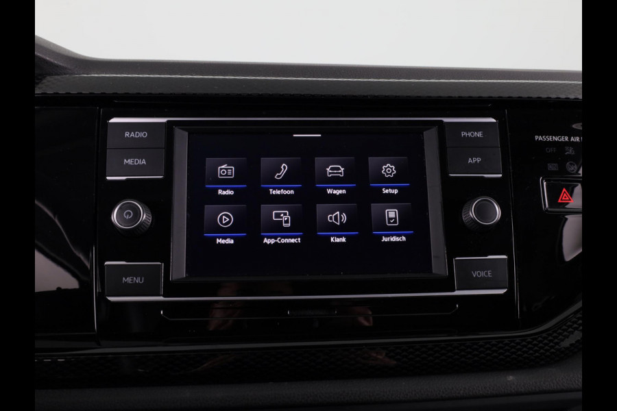 Volkswagen Polo 1.0 TSI Life 95 pk | Navigatie via App | Parkeersensoren | Adaptieve cruise control | Apple Carplay/Android Auto |