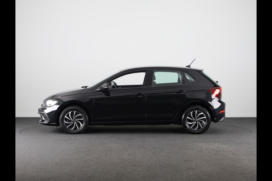 Volkswagen Polo 1.0 TSI Life 95 pk | Navigatie via App | Parkeersensoren | Adaptieve cruise control | Apple Carplay/Android Auto |