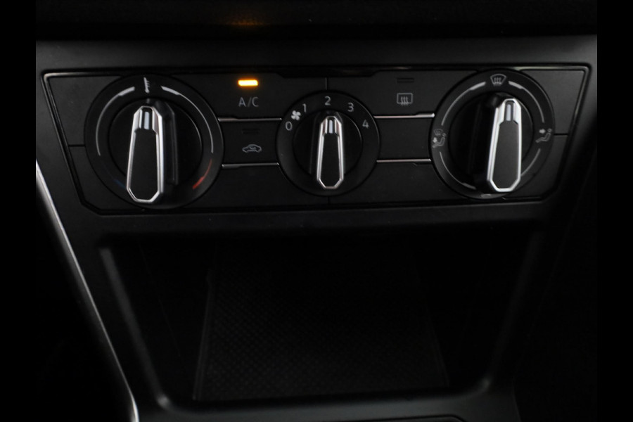 Volkswagen Polo 1.0 TSI Life 95 pk | Navigatie via App | Parkeersensoren | Adaptieve cruise control | Apple Carplay/Android Auto |
