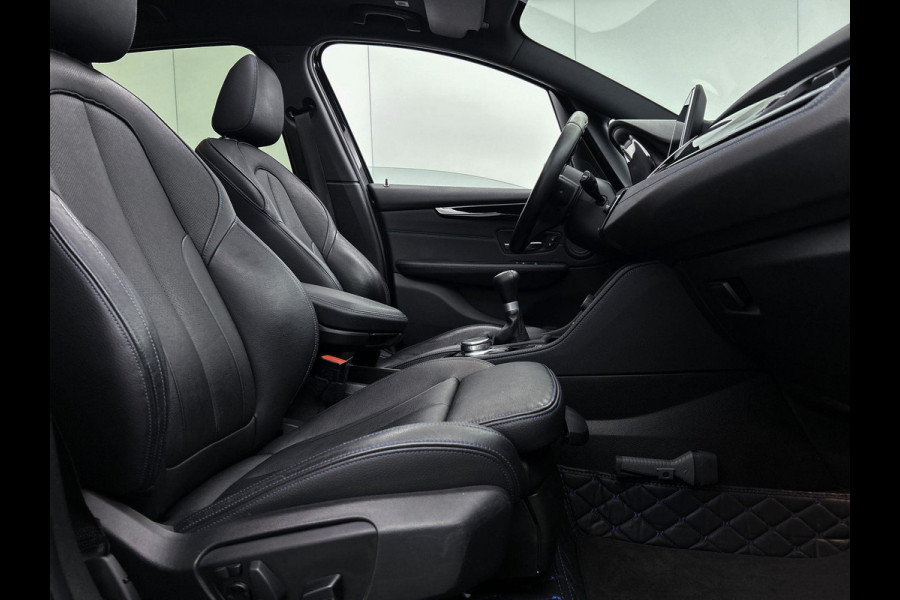 BMW 2 Serie Gran Tourer 216i Centennial High Executive M-Sport (NL-auto, Goed OnderH, Panorama, Trekhaak, StoelV, Navi Pro, Etc)