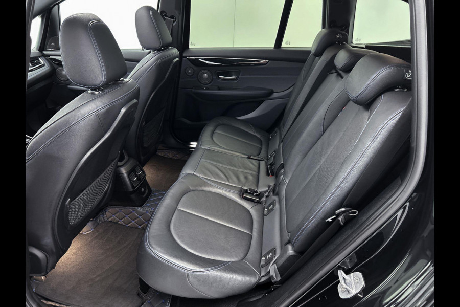 BMW 2 Serie Gran Tourer 216i Centennial High Executive M-Sport (NL-auto, Goed OnderH, Panorama, Trekhaak, StoelV, Navi Pro, Etc)