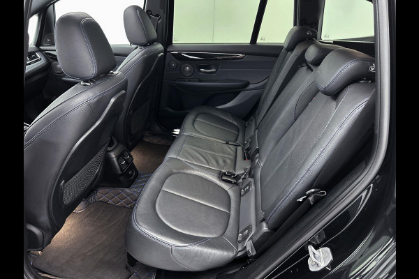 BMW 2 Serie Gran Tourer 216i Centennial High Executive M-Sport (NL-auto, Goed OnderH, Panorama, Trekhaak, StoelV, Navi Pro, Etc)