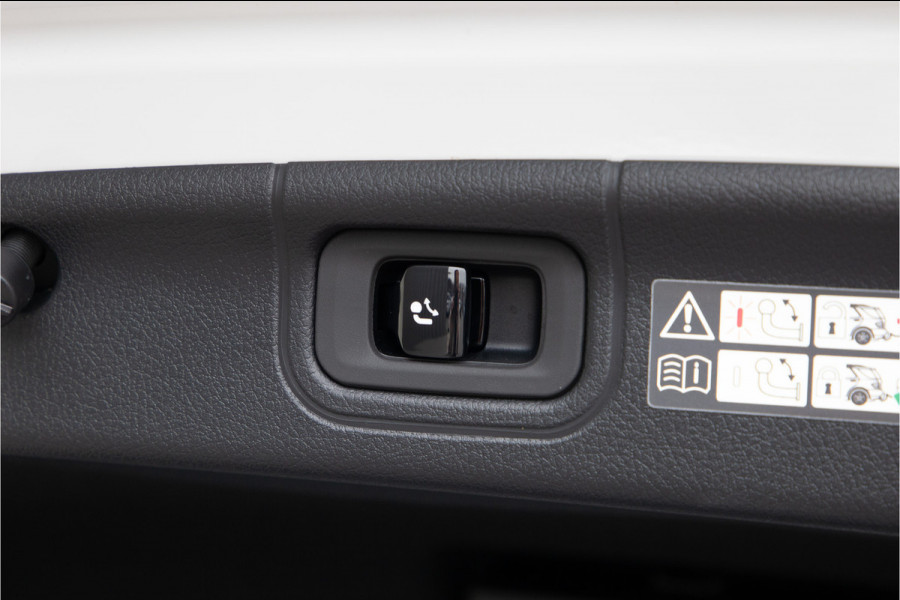 Mercedes-Benz C-Klasse 400 e 4MATIC AMG 381pk Premium Plus, Pano, Distronic, Nightpack, Burmester, HEad-Up, Memory, Digital LED