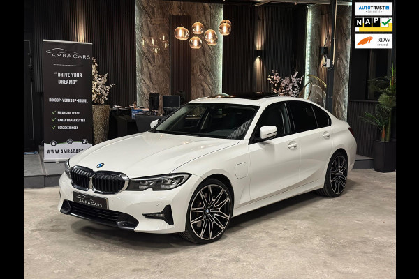 BMW 3-serie 330e High Executive|PANO|BOMVOL!