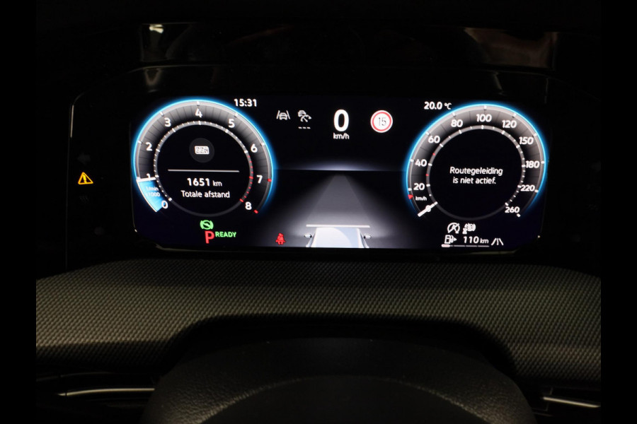 Volkswagen Golf 1.5 eTSI R-Line Edition 8.5 116 pk Automaat (DSG) | Navigatie via App | Panoramadak | Parkeersensoren | Rondomzicht camera | Adaptieve cruise control | R-Line |