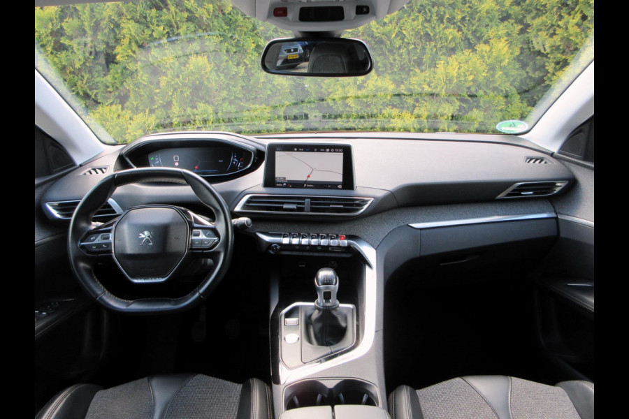 Peugeot 3008 1.2 PureTech Première*Navi*360Camera*Trekhaak*
