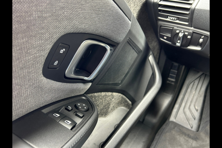 BMW i3 Basis 120Ah 42 kWh 93% SOH Navi Camera Rijklaarprijs!