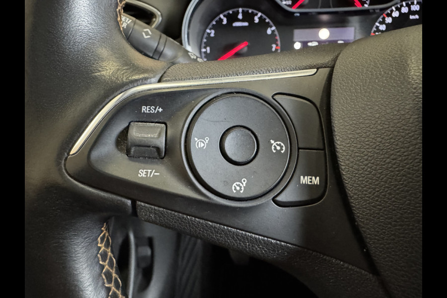 Opel Crossland X 1.2 Turbo Innovation navigatie dealer onderhouden