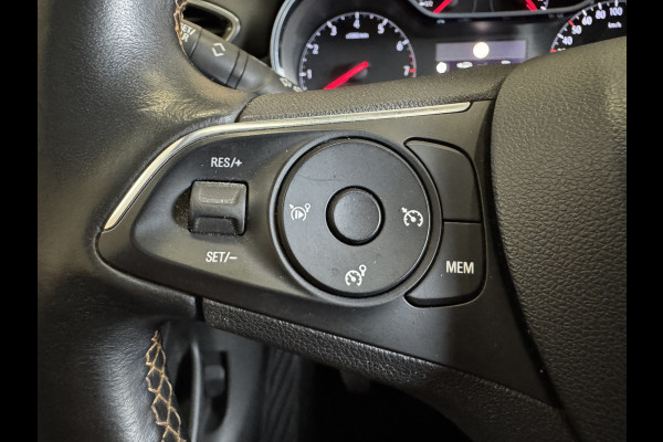 Opel Crossland X 1.2 Turbo Innovation navigatie dealer onderhouden