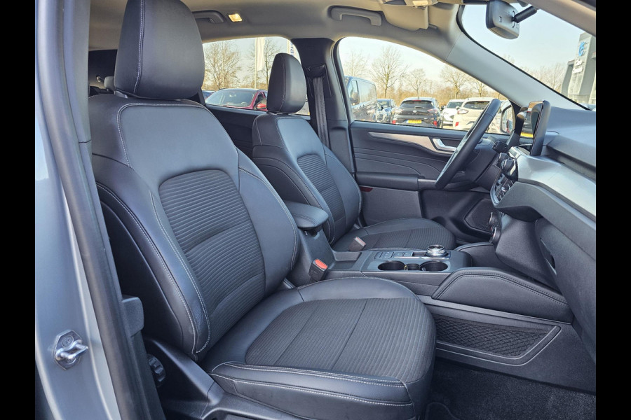 Ford Kuga 2.5 PHEV Titanium X 225pk | Winterpack | Elek. Achterklep | B&O Play | Half Leder | Michelin Cross Climate | 1.500kg Trekgewicht