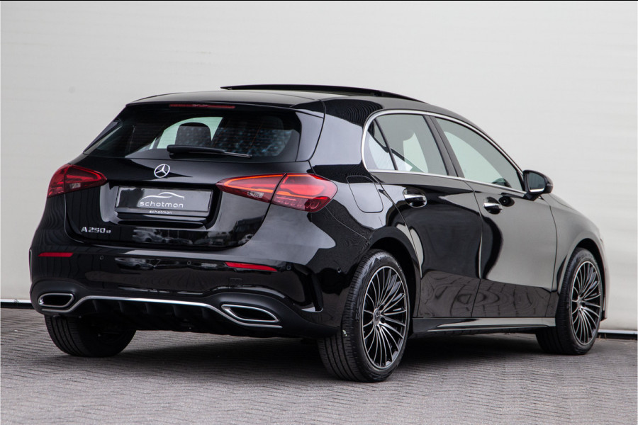 Mercedes-Benz A-Klasse 250 e AMG Premium, Facelift, Pano, Camera, Widescreen, 2024 Hybrid