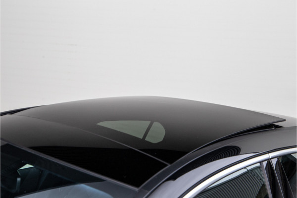 Mercedes-Benz A-Klasse 250 e AMG Premium, Facelift, Pano, Camera, Widescreen, 2024 Hybrid