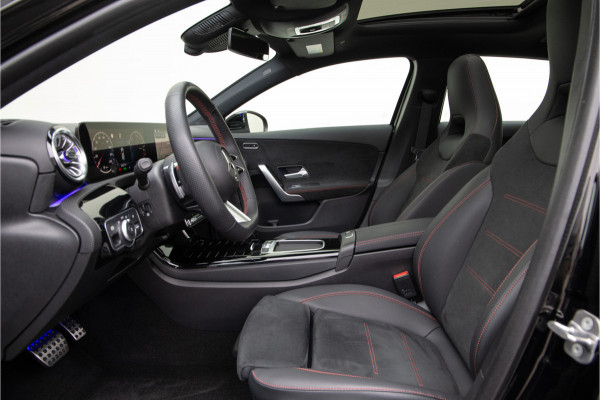 Mercedes-Benz A-Klasse 250 e AMG Premium, Facelift, Pano, Camera, Widescreen, 2024 Hybrid