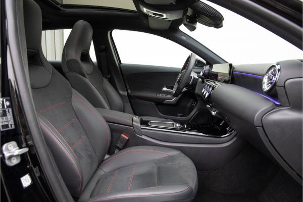 Mercedes-Benz A-Klasse 250 e AMG Premium, Facelift, Pano, Camera, Widescreen, 2024 Hybrid
