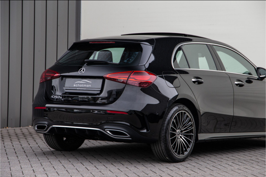 Mercedes-Benz A-Klasse 250 e AMG Premium, Facelift, Pano, Camera, Widescreen, 2024 Hybrid