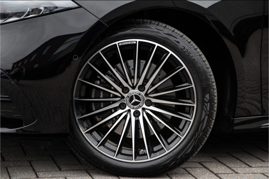 Mercedes-Benz A-Klasse 250 e AMG Premium, Facelift, Pano, Camera, Widescreen, 2024 Hybrid