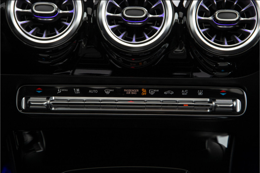 Mercedes-Benz A-Klasse 250 e AMG Premium, Facelift, Pano, Camera, Widescreen, 2024 Hybrid