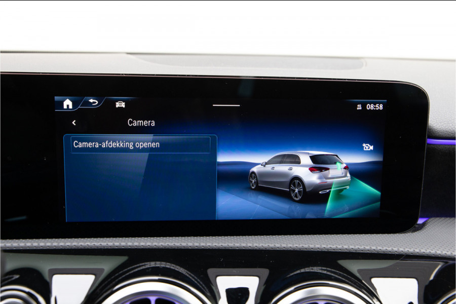 Mercedes-Benz A-Klasse 250 e AMG Premium, Facelift, Pano, Camera, Widescreen, 2024 Hybrid