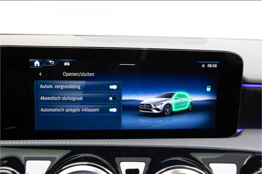 Mercedes-Benz A-Klasse 250 e AMG Premium, Facelift, Pano, Camera, Widescreen, 2024 Hybrid