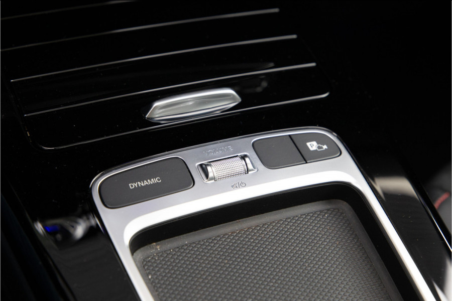 Mercedes-Benz A-Klasse 250 e AMG Premium, Facelift, Pano, Camera, Widescreen, 2024 Hybrid