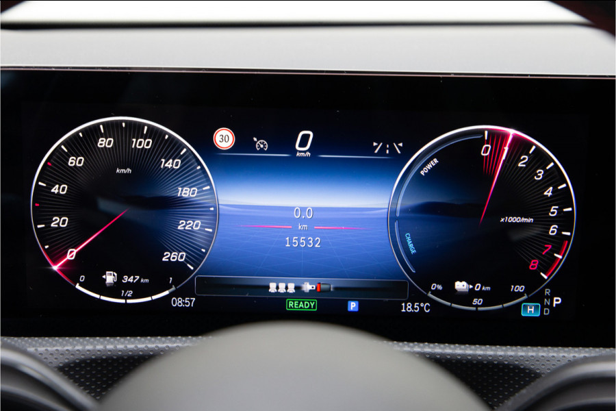 Mercedes-Benz A-Klasse 250 e AMG Premium, Facelift, Pano, Camera, Widescreen, 2024 Hybrid