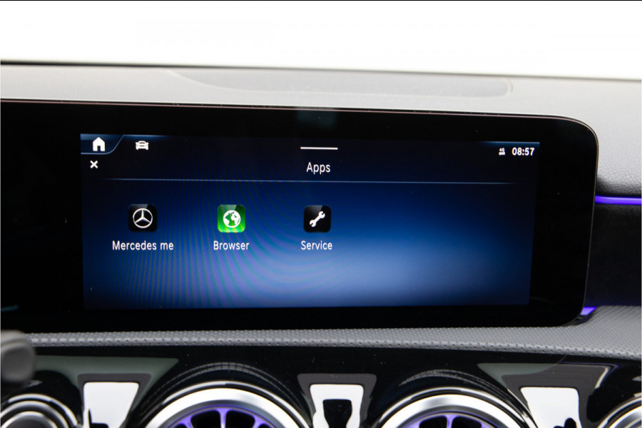 Mercedes-Benz A-Klasse 250 e AMG Premium, Facelift, Pano, Camera, Widescreen, 2024 Hybrid