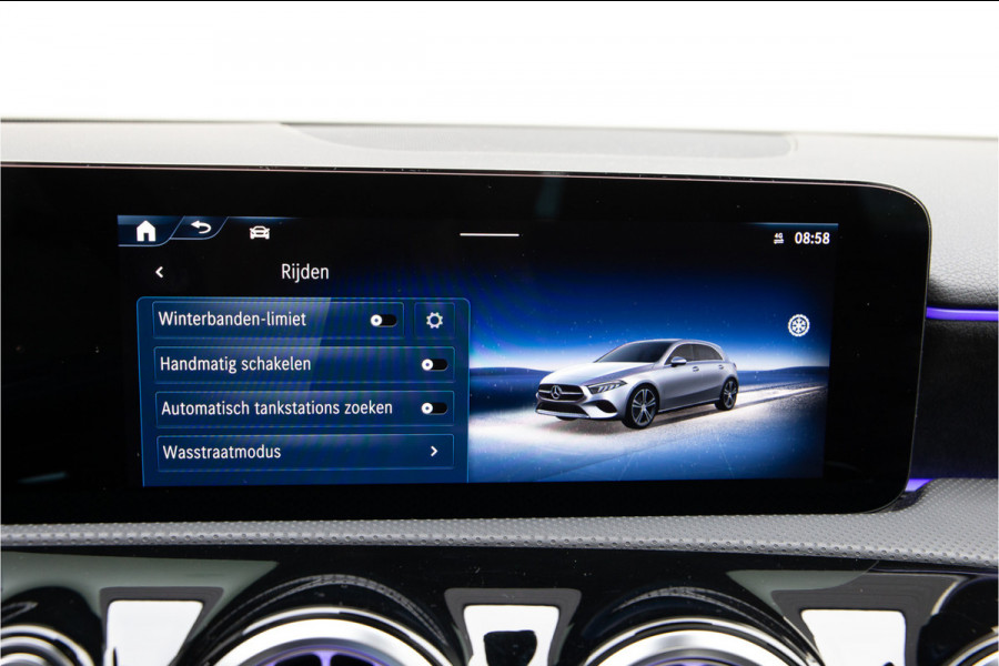 Mercedes-Benz A-Klasse 250 e AMG Premium, Facelift, Pano, Camera, Widescreen, 2024 Hybrid