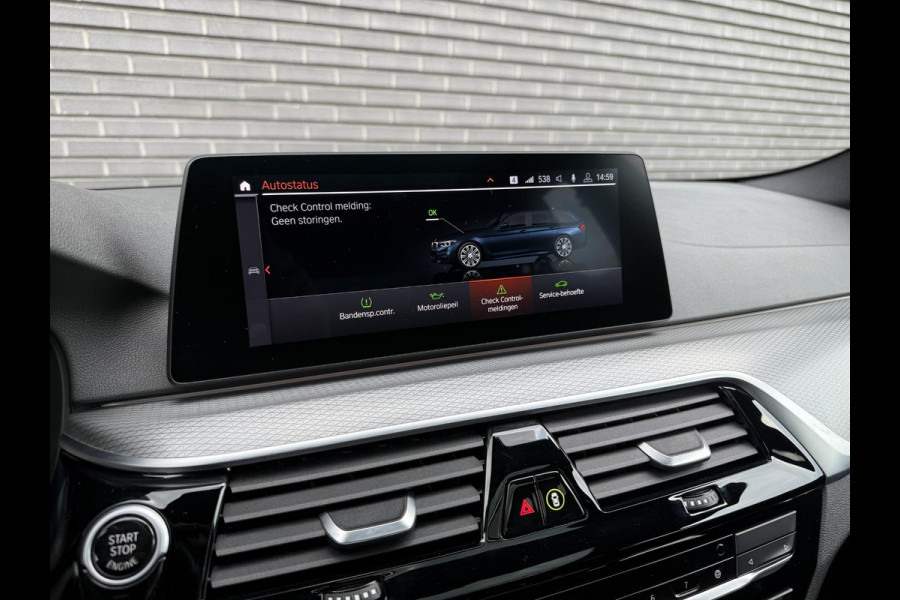 BMW 5 Serie Touring 520i High Executive | Panodak | Comfortleder | Camera | Adaptive LED |
