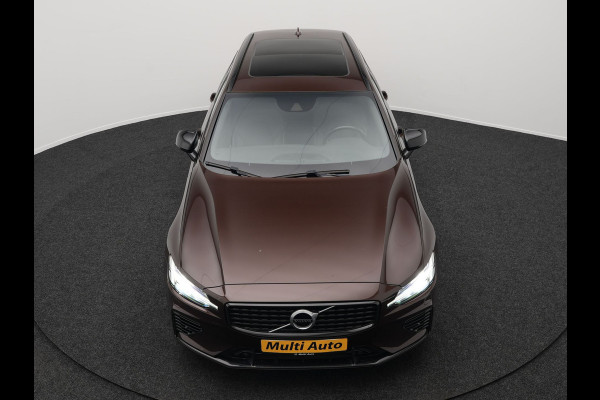 Volvo V60 T6 Recharge AWD R-Design Plug In Hybrid PHEV | Trekhaak af Fabriek |  Panodak | Lederen Sportstoelen Memory | Harman Kardon | Apple Carplay | Navigatie | Camera | L.M. 18" | DAB | Virtual |