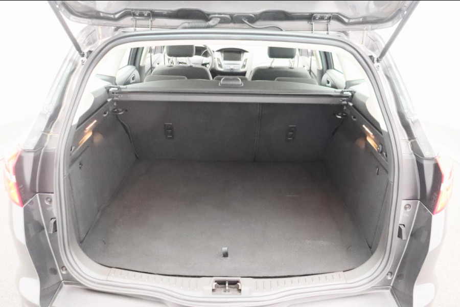 Ford FOCUS Wagon 1.0 Lease Edition * Orgineel Nederlands * Stoel/Stuur-verwarming Navigatie