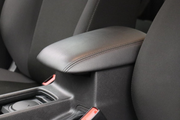 Ford FOCUS Wagon 1.0 Lease Edition * Orgineel Nederlands * Stoel/Stuur-verwarming Navigatie