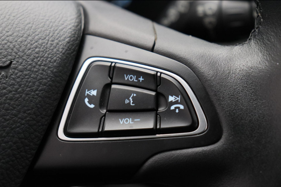 Ford FOCUS Wagon 1.0 Lease Edition * Orgineel Nederlands * Stoel/Stuur-verwarming Navigatie