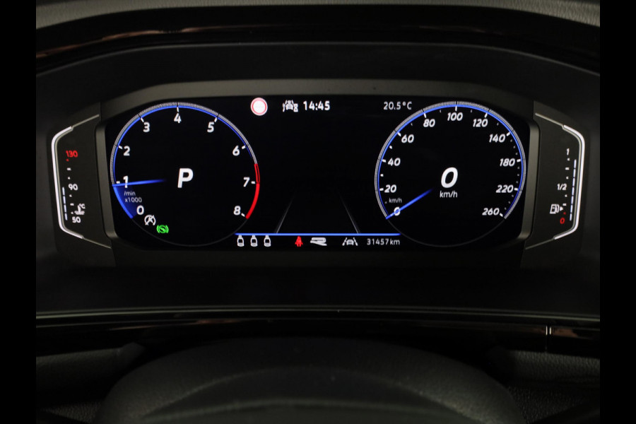 Volkswagen T-Roc 1.5 TSI R-Line 150 pk Automaat (DSG) | Verlengde garantie | Navigatie via App | Parkeersensoren (Park assist) | Achteruitrijcamera | Black Style pakket | R-Line |