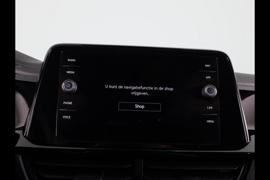 Volkswagen T-Roc 1.5 TSI R-Line 150 pk Automaat (DSG) | Verlengde garantie | Navigatie via App | Parkeersensoren (Park assist) | Achteruitrijcamera | Black Style pakket | R-Line |