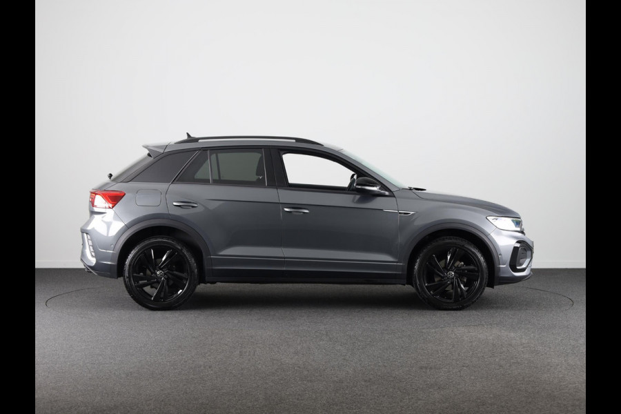Volkswagen T-Roc 1.5 TSI R-Line 150 pk Automaat (DSG) | Verlengde garantie | Navigatie via App | Parkeersensoren (Park assist) | Achteruitrijcamera | Black Style pakket | R-Line |