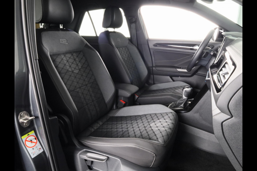Volkswagen T-Roc 1.5 TSI R-Line 150 pk Automaat (DSG) | Verlengde garantie | Navigatie via App | Parkeersensoren (Park assist) | Achteruitrijcamera | Black Style pakket | R-Line |
