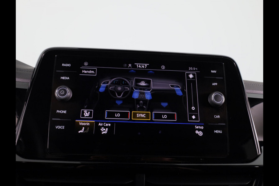 Volkswagen T-Roc 1.5 TSI R-Line 150 pk Automaat (DSG) | Verlengde garantie | Navigatie via App | Parkeersensoren (Park assist) | Achteruitrijcamera | Black Style pakket | R-Line |