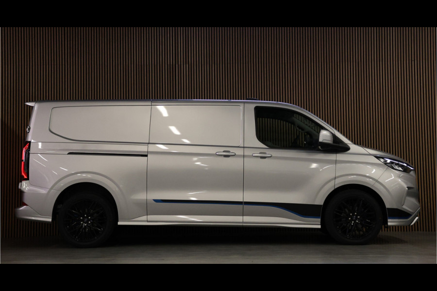 Ford Transit Custom 320 2.0 TDCI L2H1 Sport | ACC | Navigatie | CarPlay | Camera | Dubbel Schuifdeur | Stoelverwarming | Dodehoek detector | Lane Assist | 3-Zitter | Ex BPM