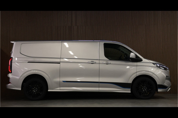 Ford Transit Custom 320 2.0 TDCI L2H1 Sport | ACC | Navigatie | CarPlay | Camera | Dubbel Schuifdeur | Stoelverwarming | Dodehoek detector | Lane Assist | 3-Zitter | Ex BPM