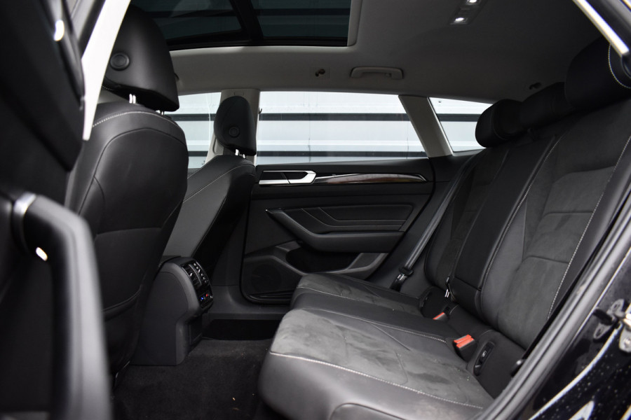 Volkswagen Arteon Shooting Brake 1.4 TSI eHybrid | Panoramadak | 360 Camera | ACC | Matrix LED | Head-Up | Sfeerverlichting |