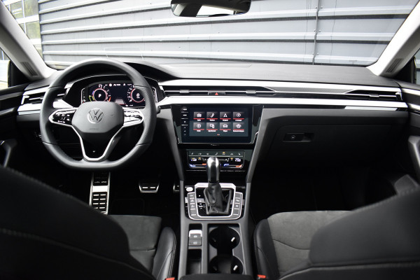 Volkswagen Arteon Shooting Brake 1.4 TSI eHybrid | Panoramadak | 360 Camera | ACC | Matrix LED | Head-Up | Sfeerverlichting |