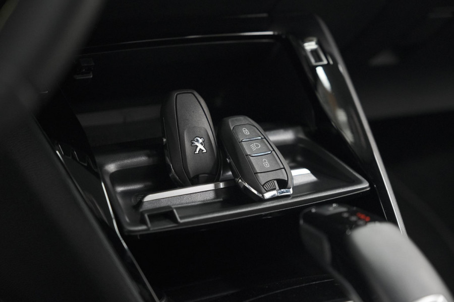 Peugeot 208 PureTech 100 GT | Camera | Navigatie | Apple Carplay | Parkeersensoren