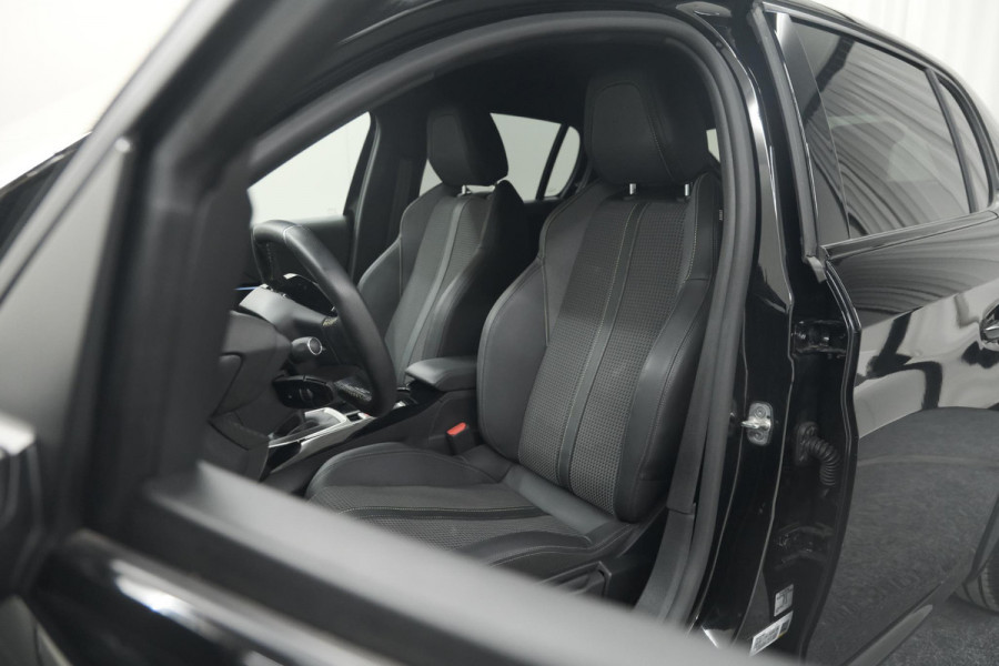 Peugeot 208 PureTech 100 GT | Camera | Navigatie | Apple Carplay | Parkeersensoren