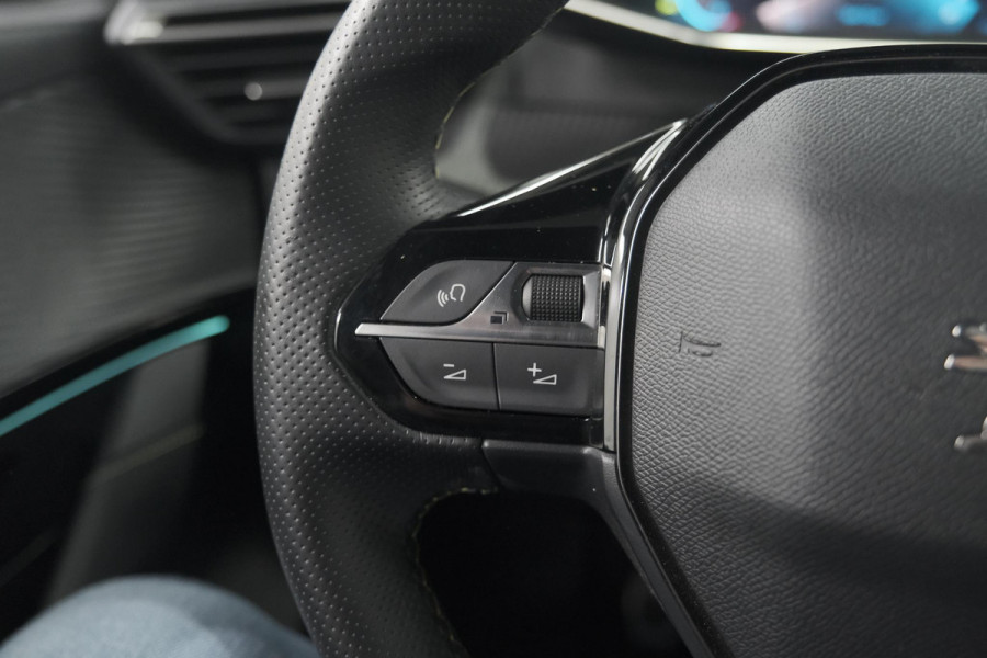 Peugeot 208 PureTech 100 GT | Camera | Navigatie | Apple Carplay | Parkeersensoren