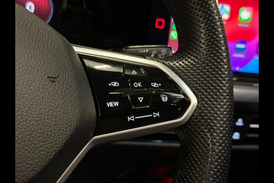 Volkswagen Golf 2.0 TSI GTI|PANORAMA|FULL OPTION