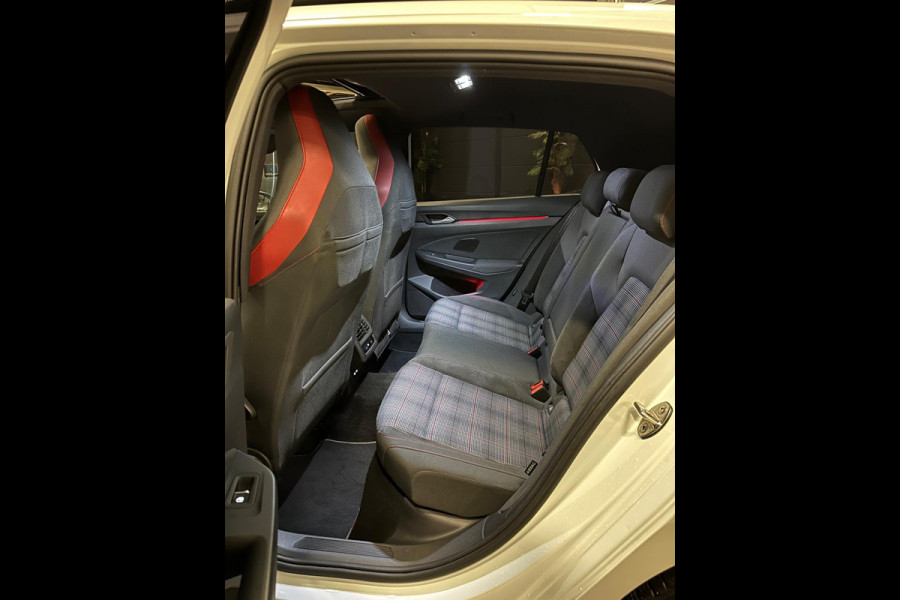 Volkswagen Golf 2.0 TSI GTI|PANORAMA|FULL OPTION