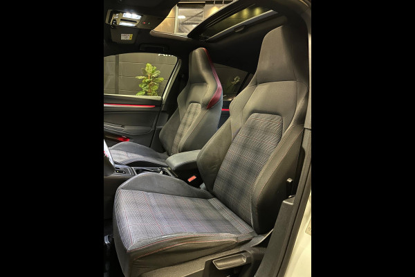 Volkswagen Golf 2.0 TSI GTI|PANORAMA|FULL OPTION