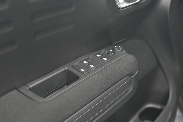Citroën C3 Aircross PureTech 130 EAT6 Shine | Camera | Navigatie | Parkeersensoren | Apple Carplay