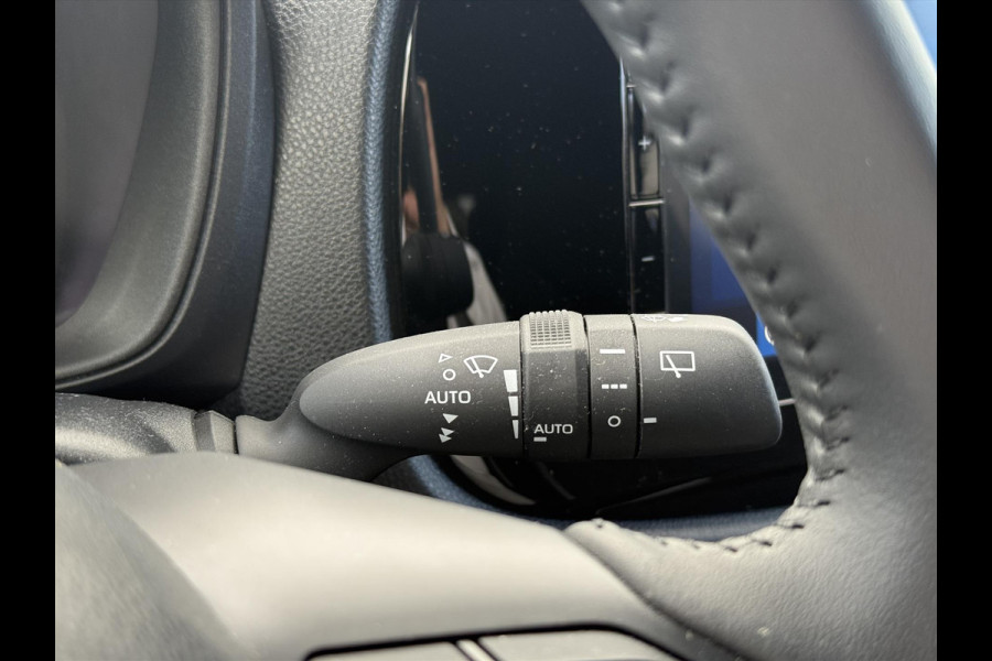 Toyota Aygo X 1.0 VVT-i S-CVT Automaat Pulse Premium | Parkeersensoren, Bi-Tone, Stoelverwarming, Climate control, Keyless, CarPlay